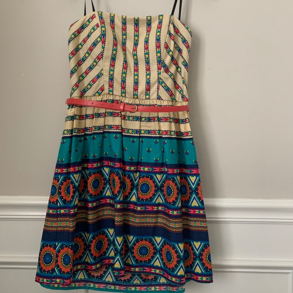 City Triangles Dress w/belt  size 11 Juniors